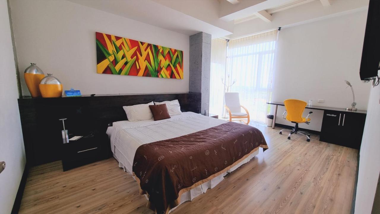 Habitat Suites Hotel Pereira Luaran gambar